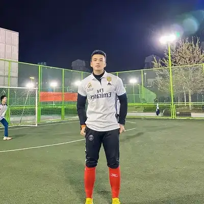 李磊飞